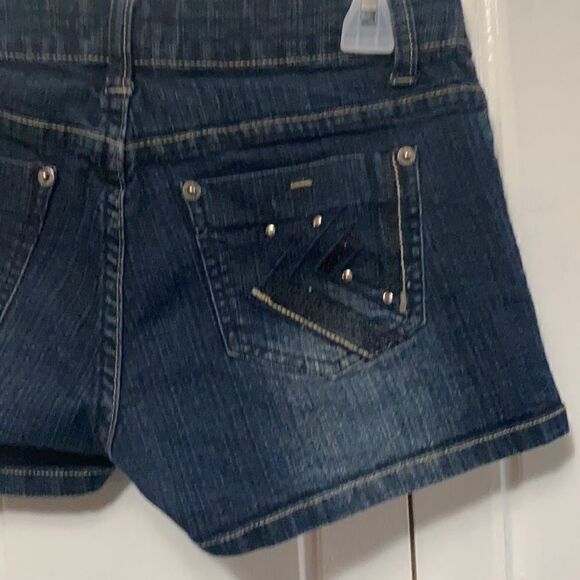 U-51 Jean Shorts Dark Wash size 5/6 - Picture 5 of 9